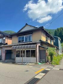 石川県白山市鶴来朝日町