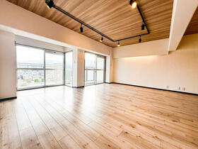 エバーグリーン鳰の浜