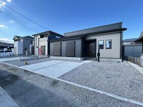 福岡県遠賀郡芦屋町正門町