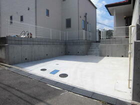 東京都町田市真光寺３丁目