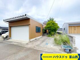 富山県射水市小島