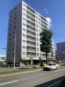 北海道札幌市白石区東札幌三条5丁目