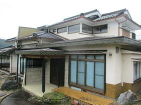 兵庫県養父市八鹿町小山