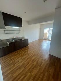 愛知県名古屋市名東区亀の井３丁目