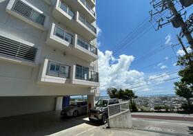 沖縄県沖縄市高原２丁目