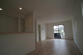 福岡県福岡市早良区野芥１丁目