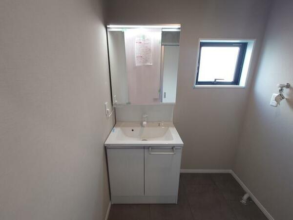 detached 東京都町田市三輪町

地図を見る