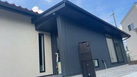 三重県四日市市高花平１丁目