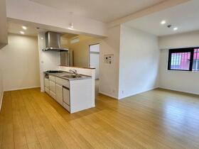 ライオンズマンション繁多川第二