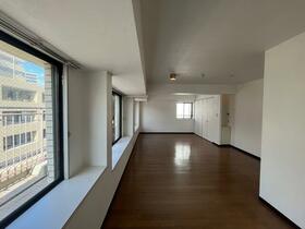 福岡県福岡市中央区薬院４丁目