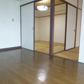 衣山駅前マンション