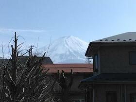 山梨県南都留郡富士河口湖町小立