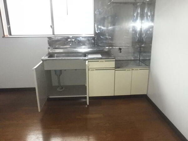 apartment 栃木県日光市木和田島
地図を見る