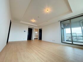 ライオンズスクエア用賀　１００?超・南向き