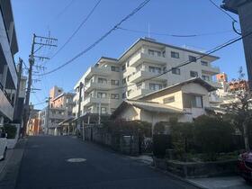 福岡県福岡市南区高宮２丁目