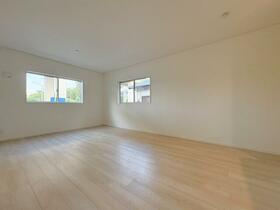 千葉県松戸市八ケ崎緑町