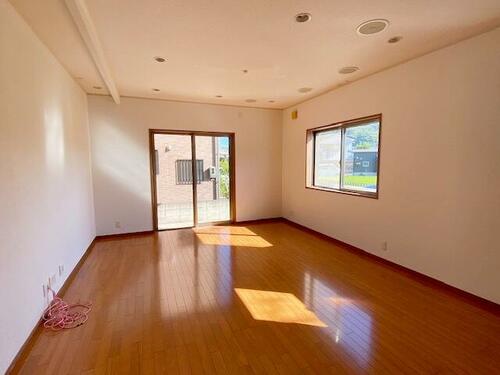 detached 徳島県徳島市八万町橋本