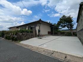 福岡県中間市通谷１丁目