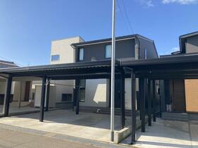石川県金沢市額新保３丁目