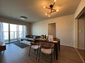 メガシティタワーズザ・イースト