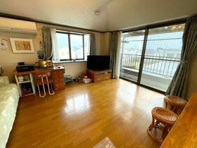 東京都世田谷区桜丘４丁目