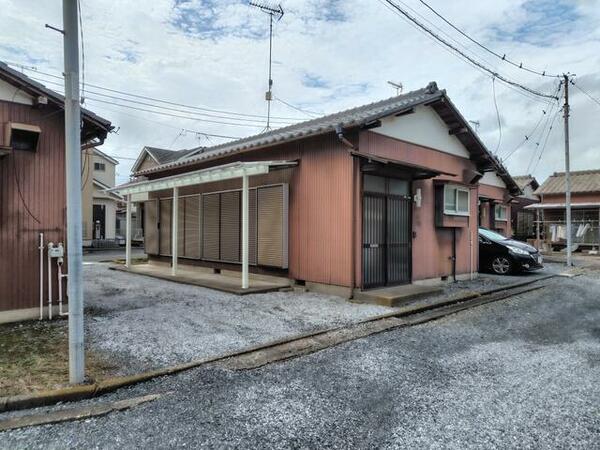 detached 埼玉県桶川市大字下日出谷

地図を見る