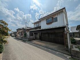 山形県鶴岡市西新斎町