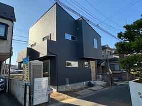 埼玉県鶴ヶ島市大字上広谷