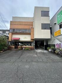 山梨県甲府市朝気１丁目
