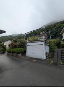 山梨県大月市梁川町綱の上