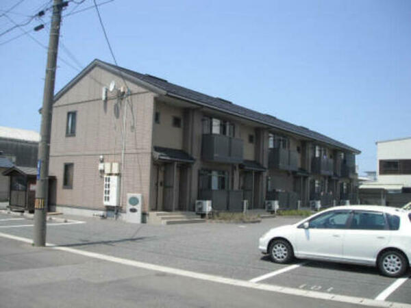 apartment 山形県酒田市大宮町２丁目
地図を見る