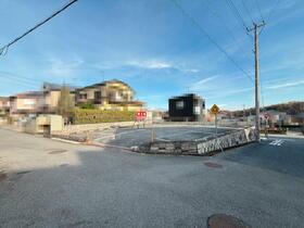 兵庫県三木市志染町東自由が丘１丁目