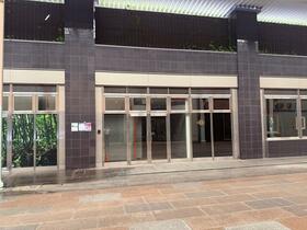 富山県富山市中央通り２丁目