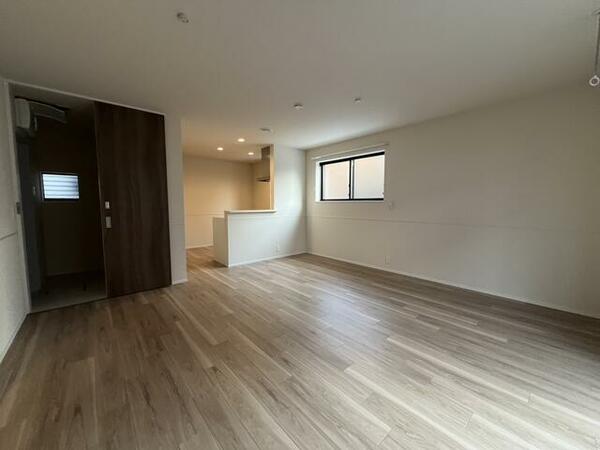 detached 東京都練馬区南田中３丁目

地図を見る