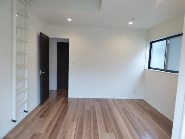 detached 東京都目黒区碑文谷１丁目

地図を見る