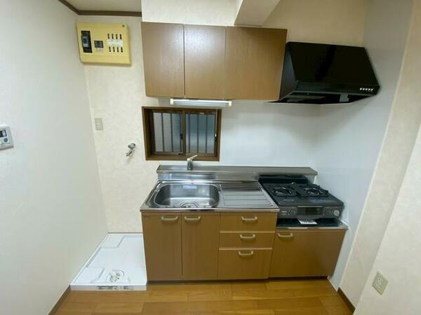 detached 東京都台東区元浅草２丁目

地図を見る