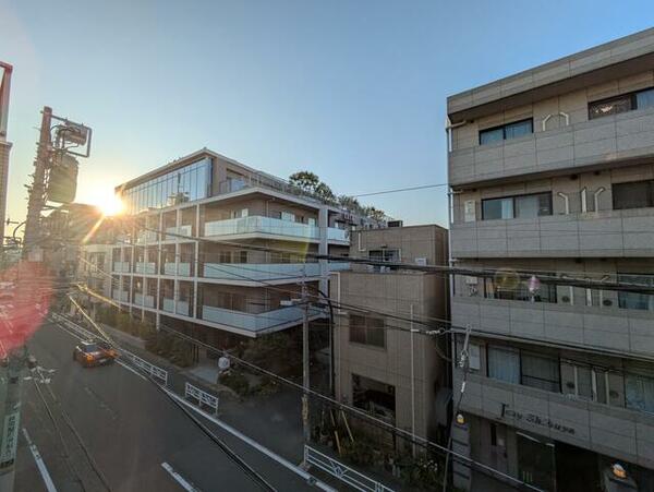 detached 東京都渋谷区本町５丁目

地図を見る
