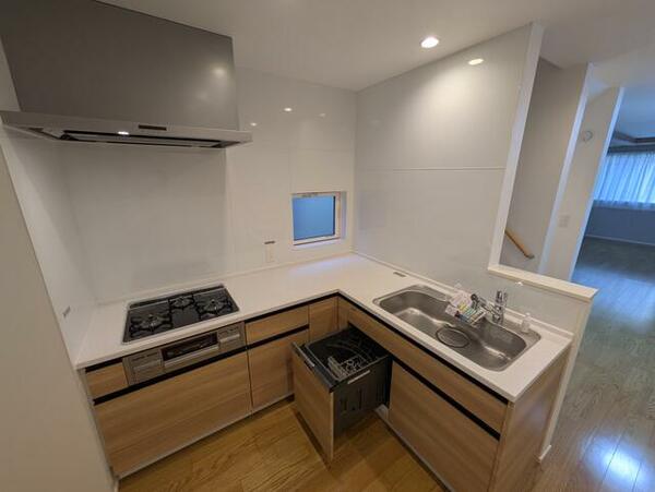 detached 東京都渋谷区本町５丁目

地図を見る