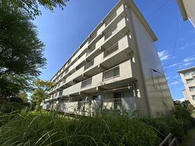 鶴山台第二住宅３号棟