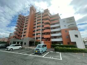 福岡県北九州市小倉北区上富野4丁目