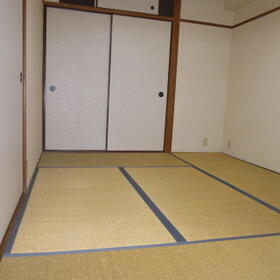 愛媛県松山市衣山１丁目