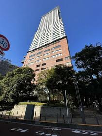 クロスエアタワー