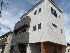 兵庫県明石市大久保町大窪