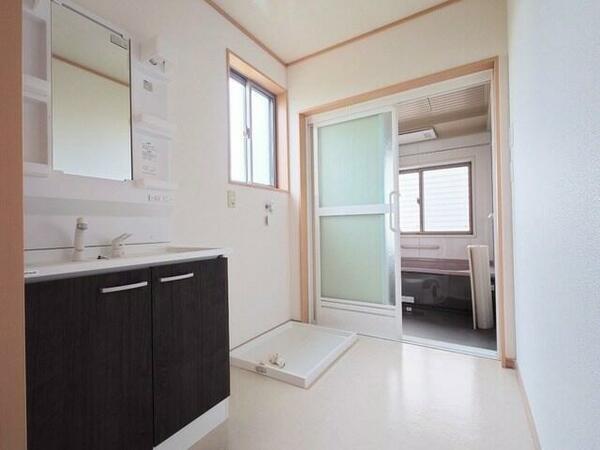 apartment 福島県双葉郡富岡町字夜の森北３丁目
地図を見る