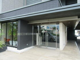 ザ・プレ−スひびきのイ−スト