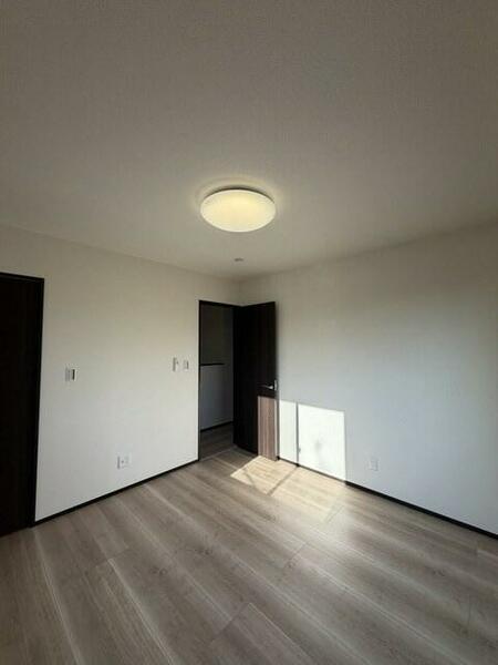 detached 埼玉県桶川市大字坂田

地図を見る