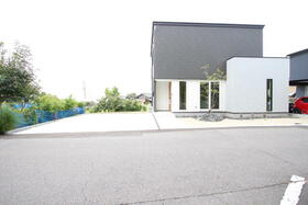 新潟県新潟市江南区小杉３丁目