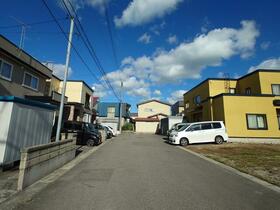 青森県青森市小柳３丁目