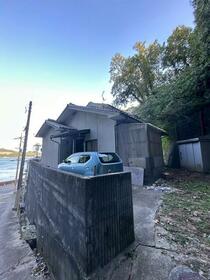 広島県呉市仁方皆実町