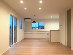 富山県氷見市諏訪野